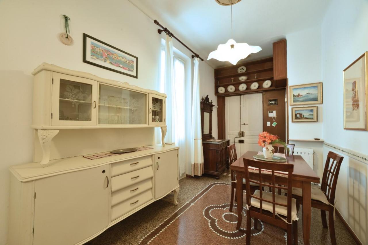 Appartamento Di Nonna Maria อาลัสซิโอ ภายนอก รูปภาพ